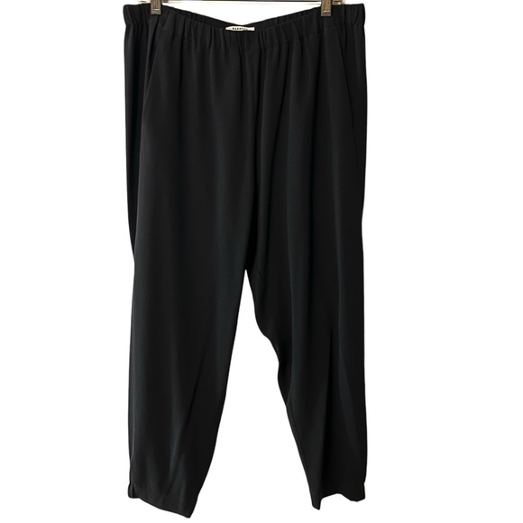 Aritzia Babaton Women’s Black Crepe Cropped Pleated Dress Pants Trousers XL - Picture 2 of 15